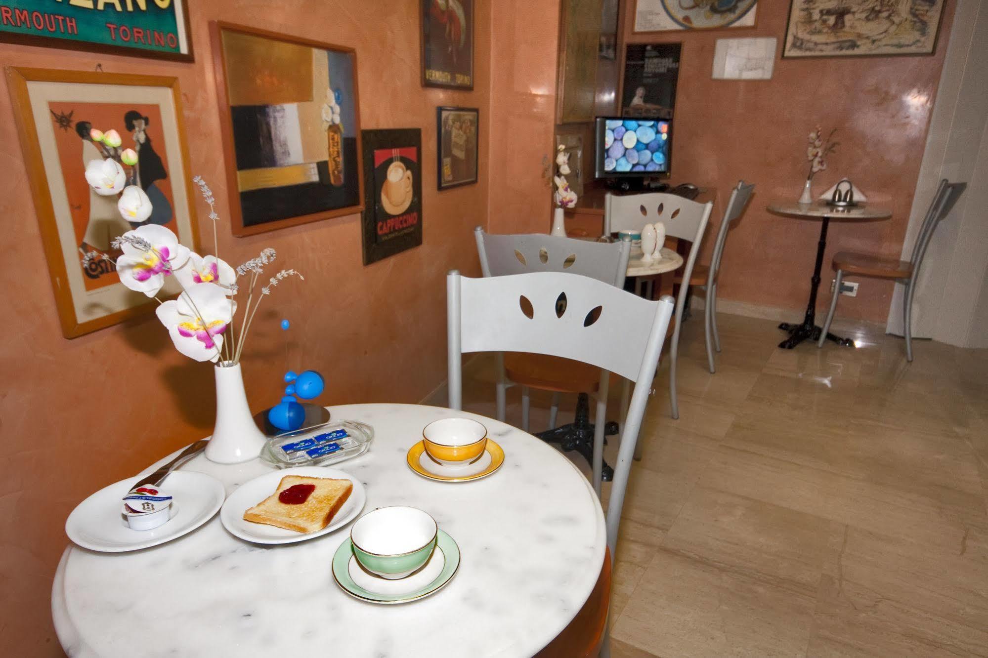 Domusamor Colosseo ローマ エクステリア 写真